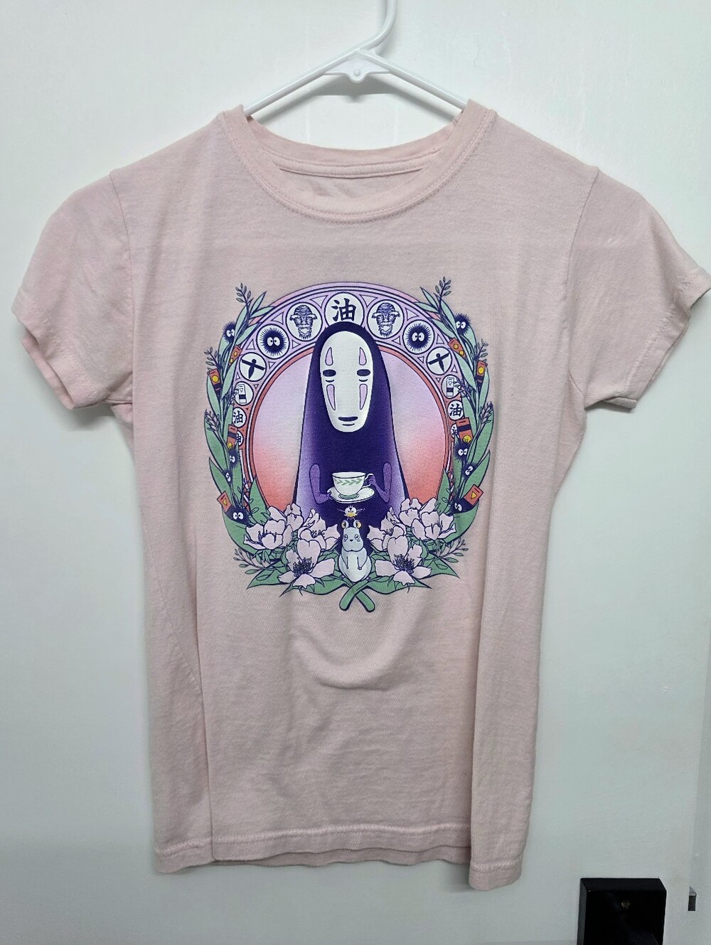 SPIRIRED AWAY STUDO GHIBLI Pink Graphic Women's Tee